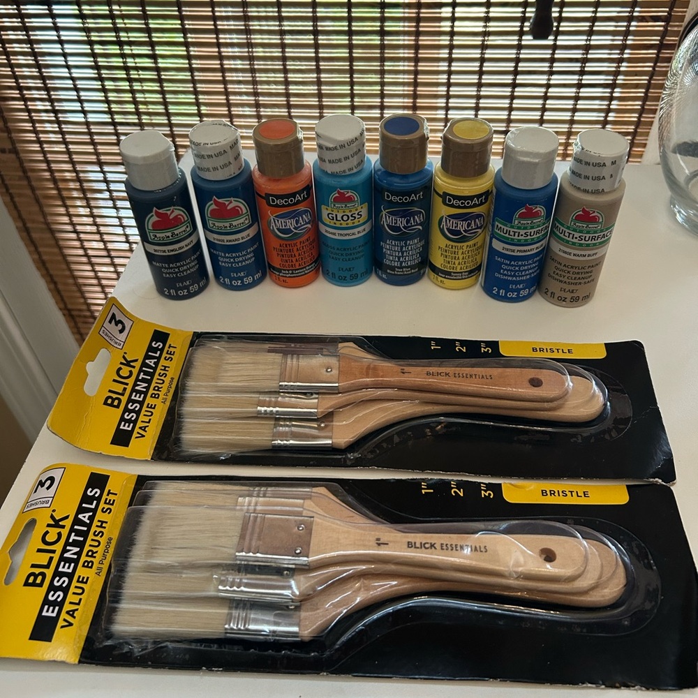 Essentials Natural Wood Brush with Bristle and paint set